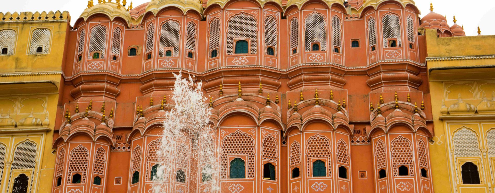 hawa-mahal-palace-of-the-winds-jaipur-rajasthan-2024-09-16-09-35-59-utc